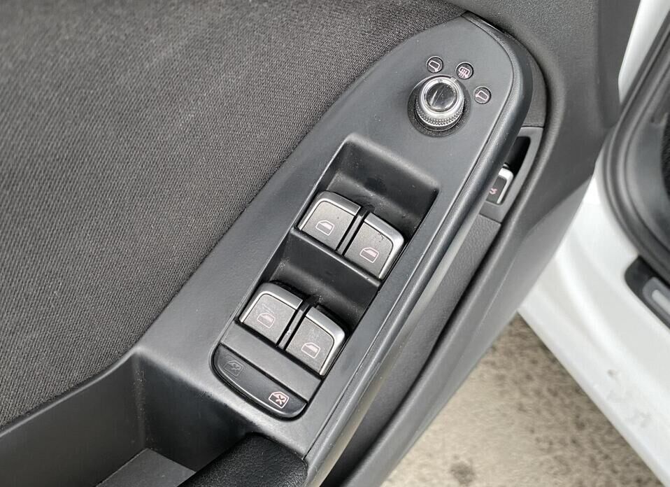 Audi A4, IV (B8) Рестайлинг 1.8 CVT (170 л.с.)