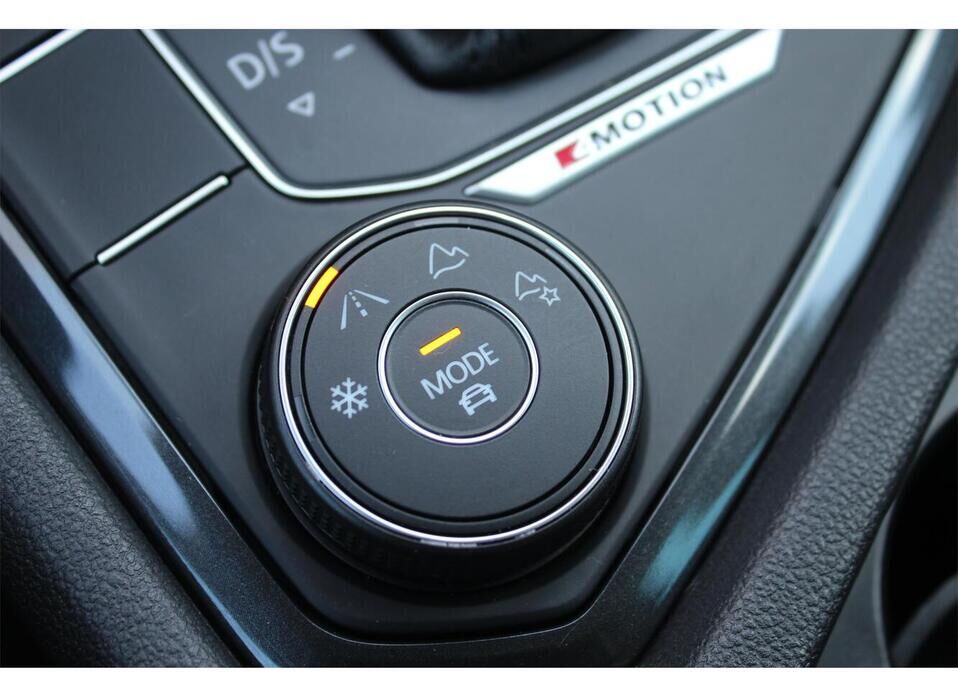 Volkswagen Tiguan, II 2.0d AMT (150 л.с.) 4WD