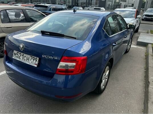 Skoda Octavia, 2020 г., 195 676 км