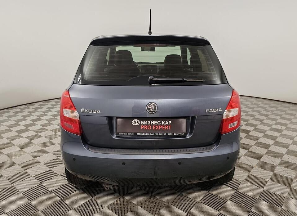 Skoda Fabia, II Рестайлинг 1.6 AT (105 л.с.)