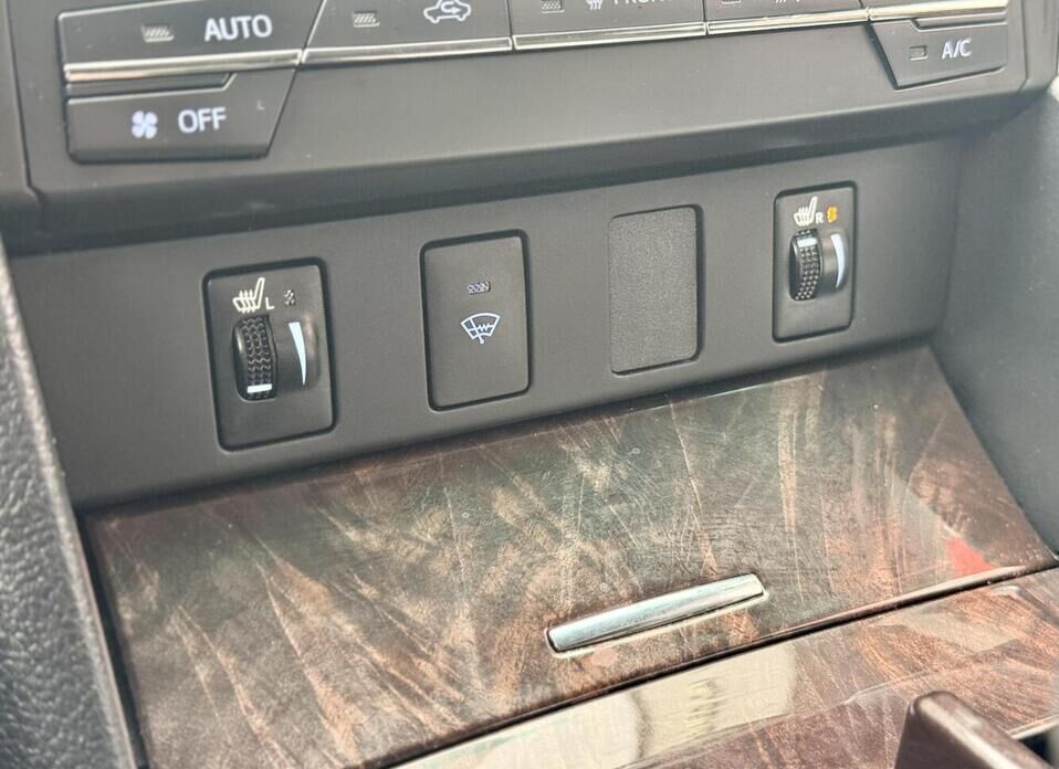Toyota Camry, VII (XV50) Рестайлинг 2 2.5 AT (181 л.с.)