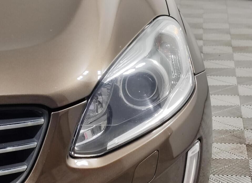 Volvo XC60, I Рестайлинг 2.4d AT (181 л.с.) 4WD