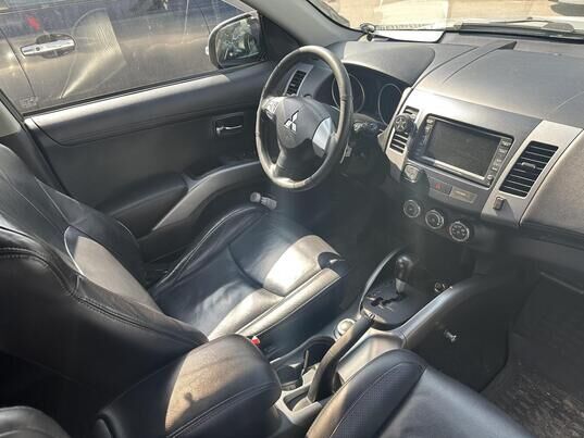 Mitsubishi Outlander, 2010 г., 235 863 км