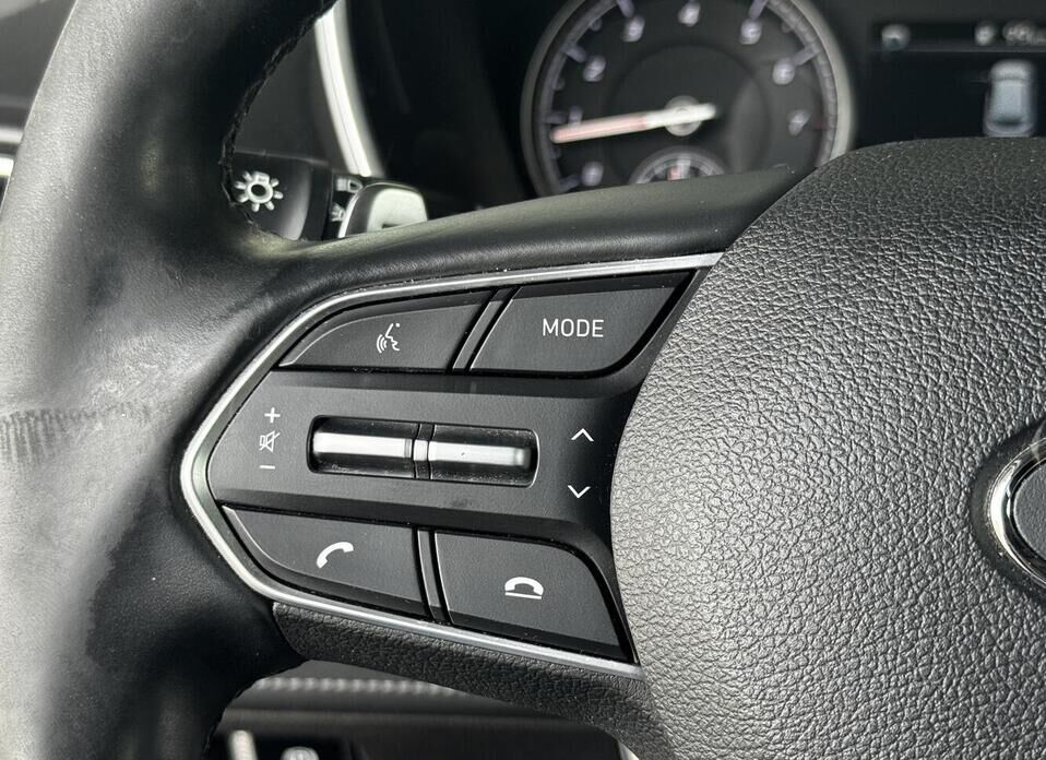 Hyundai Santa Fe, IV Рестайлинг 2.5 AT (180 л.с.) 4WD