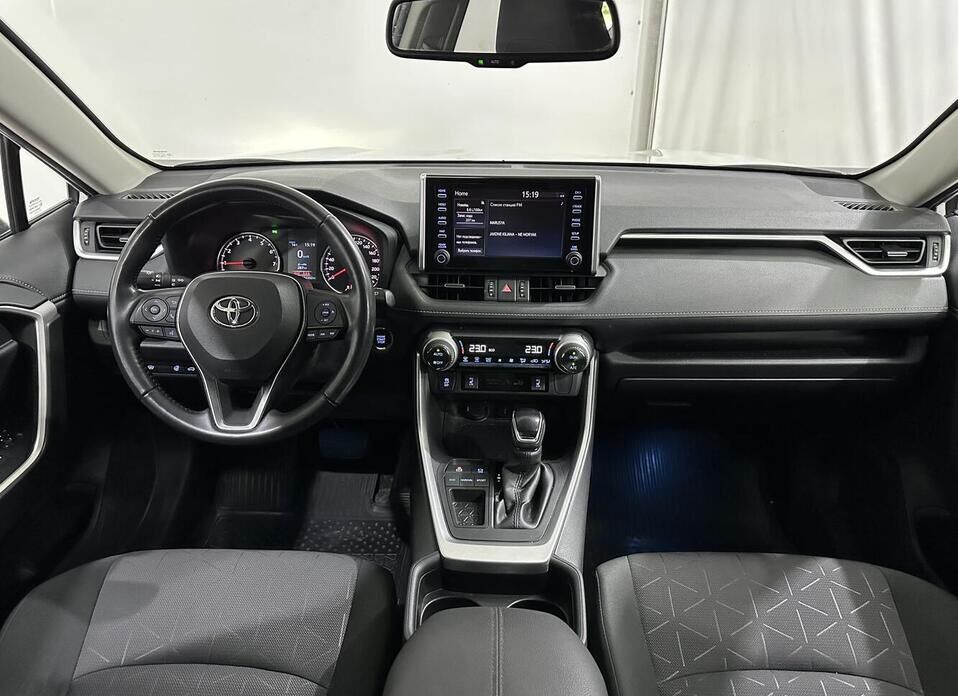 Toyota RAV4 2.0 CVT (149 л.с.)