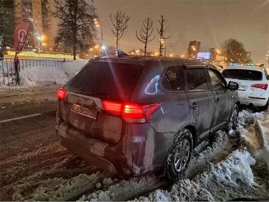 Mitsubishi Outlander, 2018&nbsp;г., 187&nbsp;808&nbsp;км