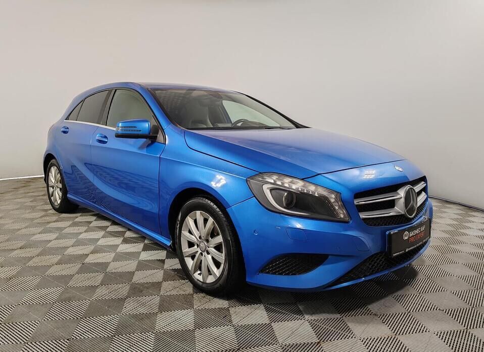 Mercedes-Benz A-Класс, III (W176) 180 1.6 AMT (122 л.с.)