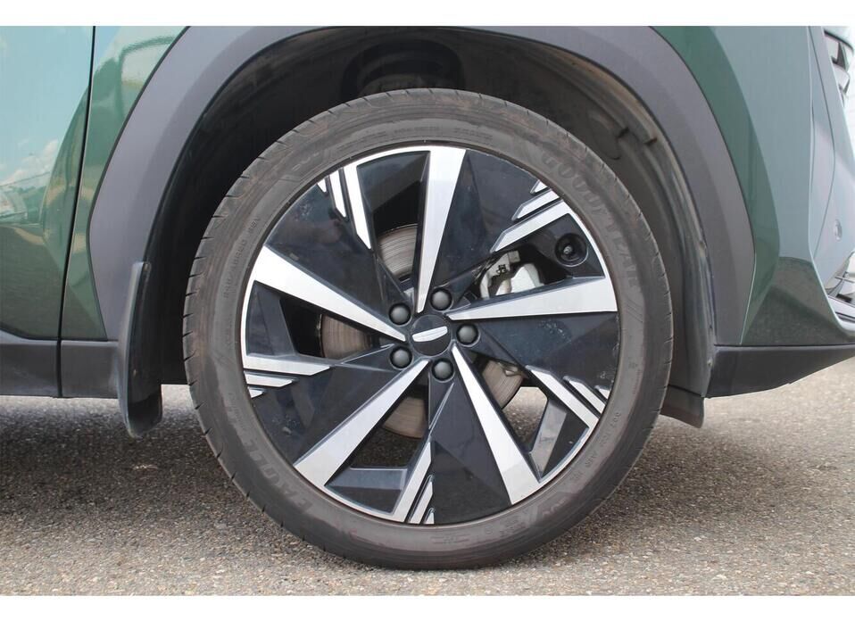 Geely Atlas, II 2.0 AMT (200 л.с.)