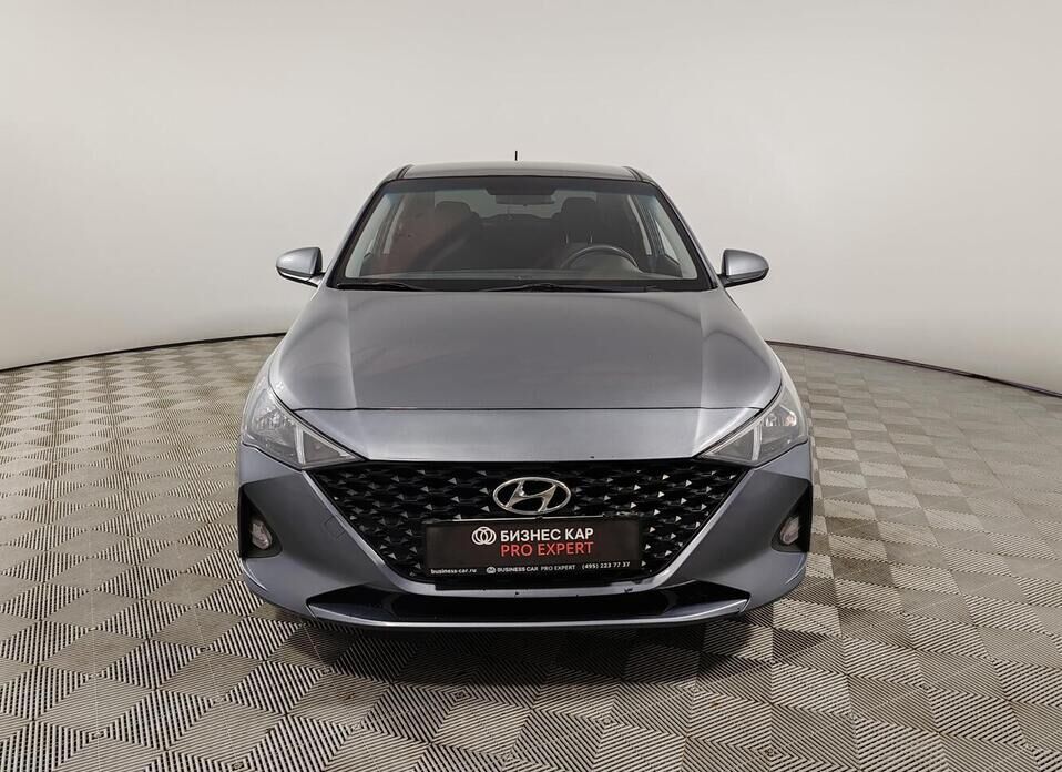 Hyundai Solaris, II Рестайлинг 1.6 AT (123 л.с.)
