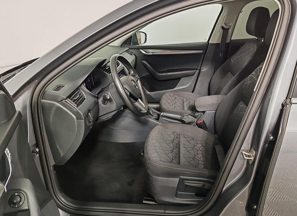 Skoda Octavia, IV 1.5 AMT (150 л.с.)