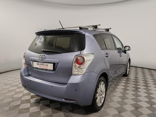 Toyota Verso, 2011&nbsp;г., 274&nbsp;383&nbsp;км