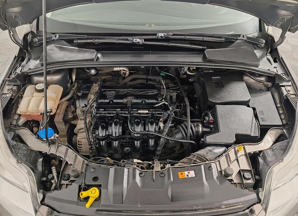 Ford Focus, III 1.6 MT (125 л.с.)