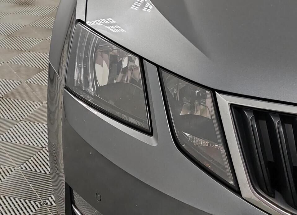 Skoda Octavia, IV 1.5 AMT (150 л.с.)