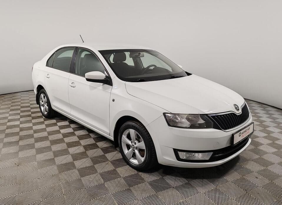 Skoda Rapid, I 1.6 MT (105 л.с.)