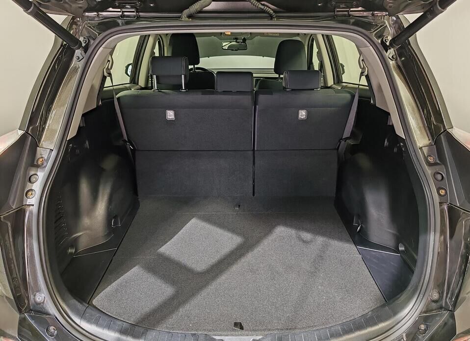 Toyota RAV4, IV (XA40) Рестайлинг 2.0 CVT (146 л.с.) 4WD