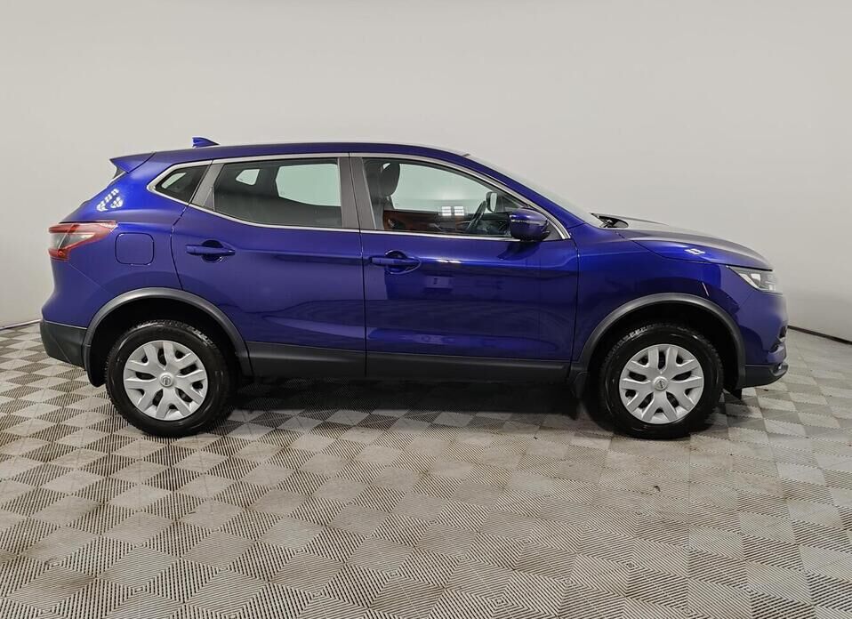 Nissan Qashqai, II Рестайлинг 1.2 CVT (115 л.с.)