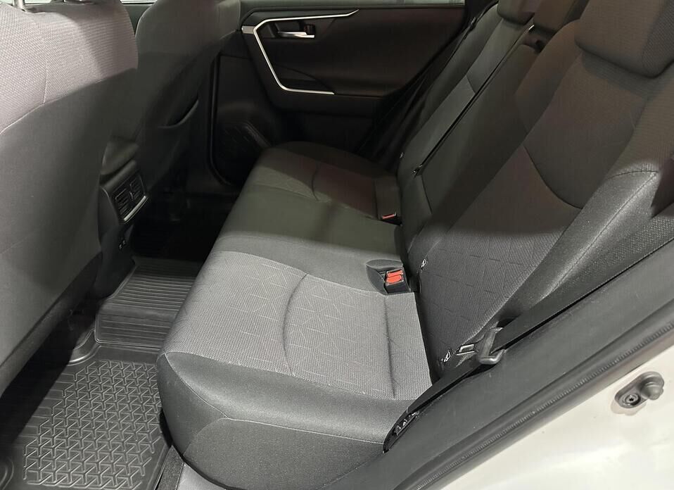 Toyota RAV4 2.0 CVT (149 л.с.)