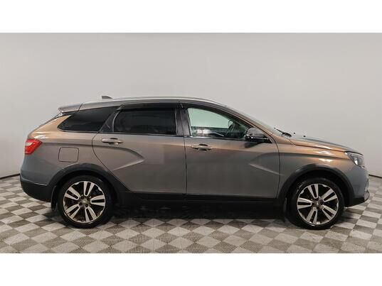LADA (ВАЗ) Vesta, 2021 г., 55 387 км