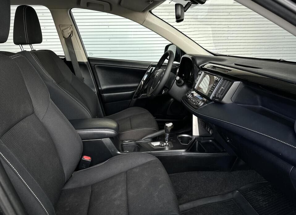 Toyota RAV4, IV (CA40) Рестайлинг 2.0 CVT (146 л.с.) 4WD