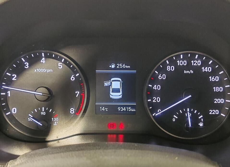 Hyundai Solaris, II 1.6 MT (123 л.с.)