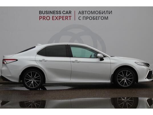 Toyota Camry, VIII (XV70) Рестайлинг, 2021 г., 97 547 км