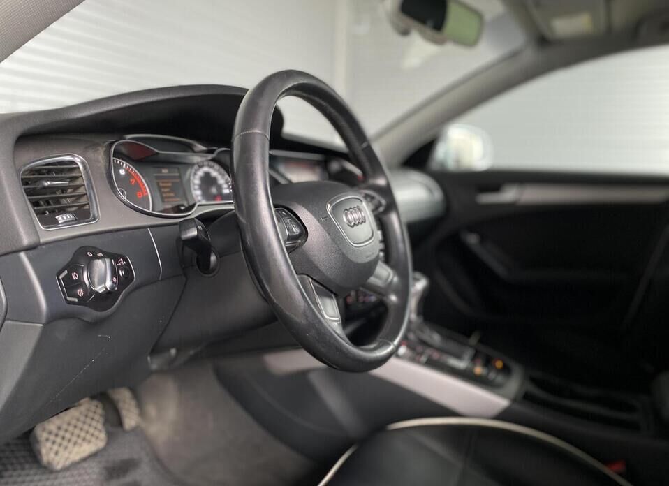 Audi A4, IV (B8) Рестайлинг 1.8 CVT (170 л.с.)