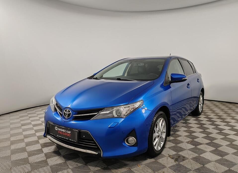 Toyota Auris, II 1.6 CVT (132 л.с.)