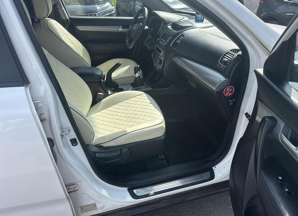 Kia Sorento, II Рестайлинг 2.4 MT (175 л.с.) 4WD