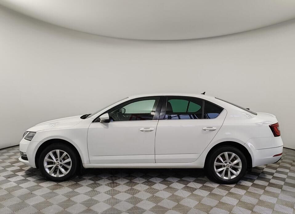 Skoda Octavia, III (A7) Рестайлинг 1.8 AMT (180 л.с.)