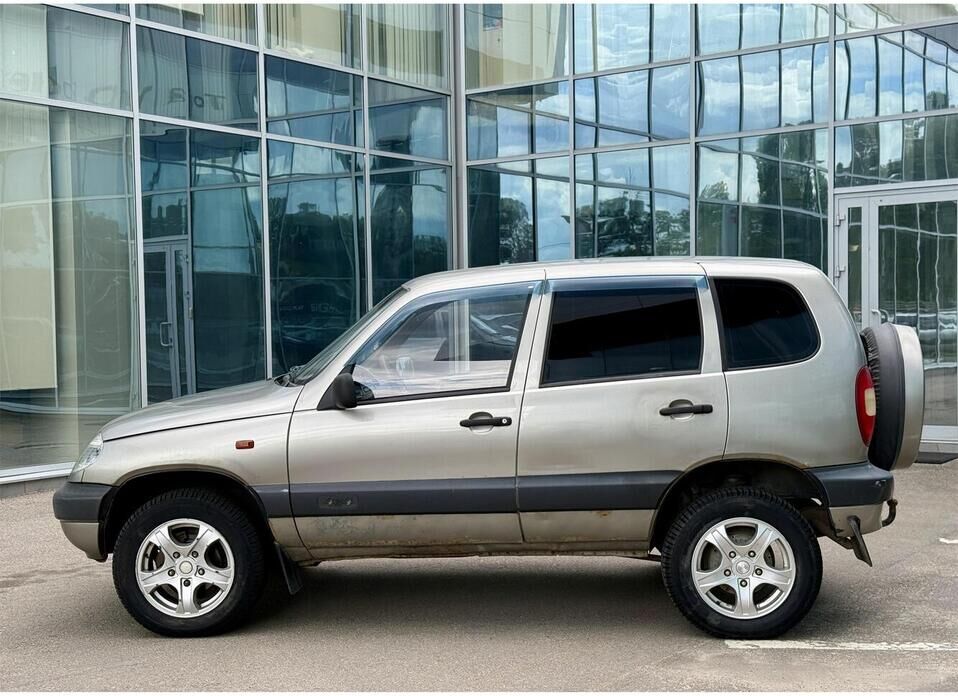 Chevrolet Niva, I 1.7 MT (80 л.с.) 4WD