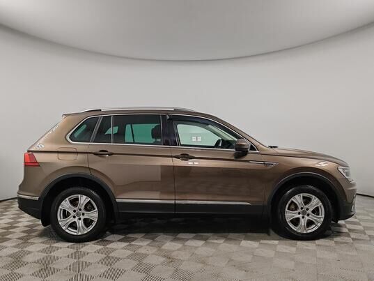 Volkswagen Tiguan, 2018 г., 130 375 км