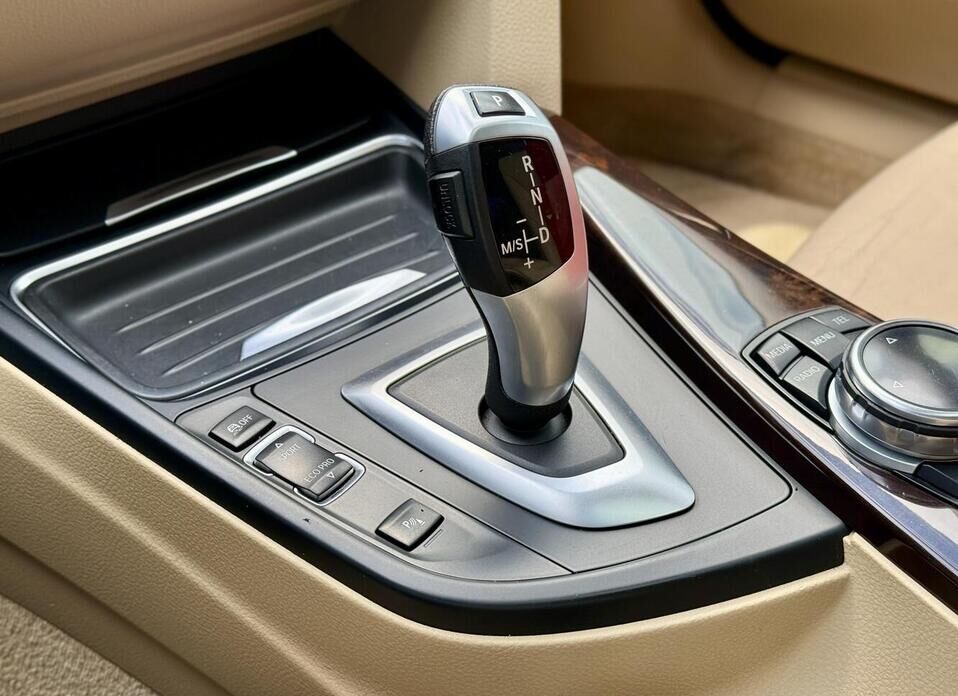 BMW 3 серии, VI (F3x) 320i xDrive 2.0 AT (184 л.с.) 4WD