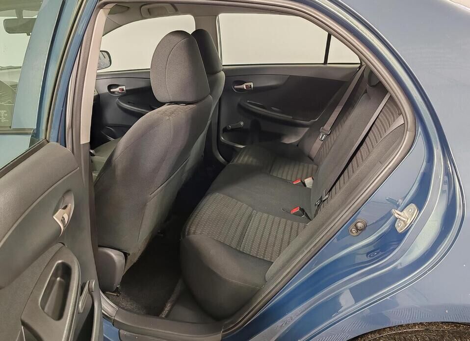 Toyota Corolla, X (E140, E150) 1.6 MT (124 л.с.)