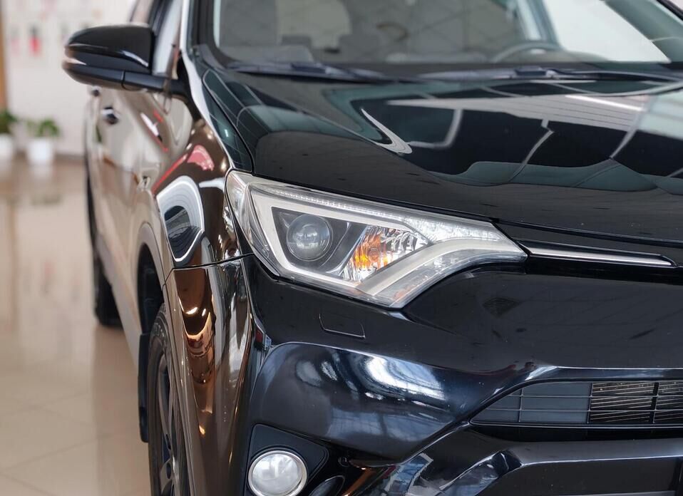 Toyota RAV4, IV (XA40) Рестайлинг 2.0 CVT (146 л.с.) 4WD
