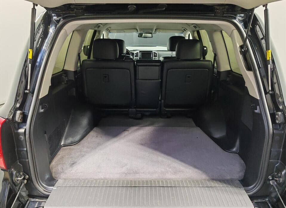 Toyota Land Cruiser, 200 Series Рестайлинг 1 4.5d AT (235 л.с.) 4WD