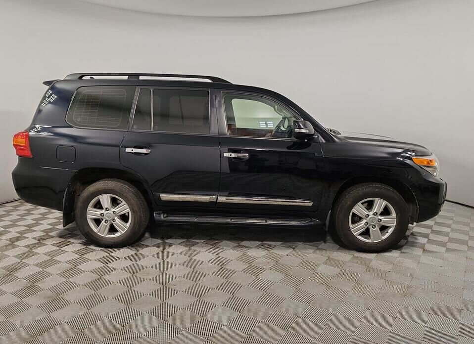 Toyota Land Cruiser, 200 Series Рестайлинг 1 4.5d AT (235 л.с.) 4WD