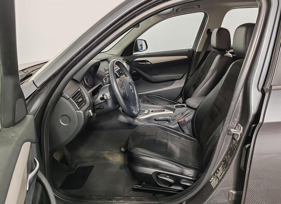 BMW X1, I (E84) Рестайлинг 20i 2.0 AT (184 л.с.) 4WD