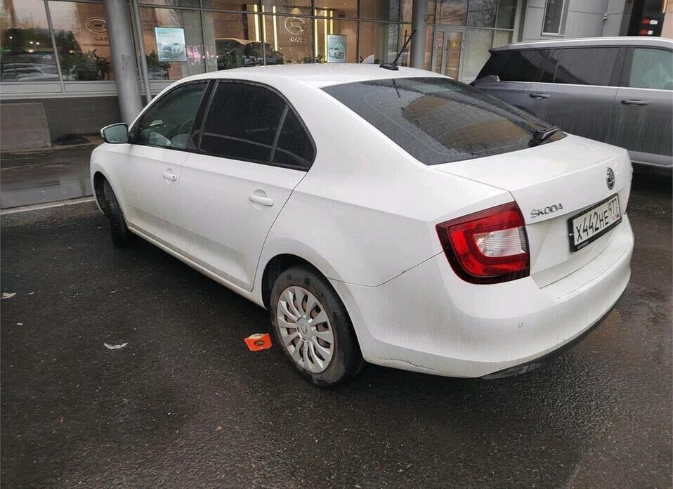 Skoda Rapid, I Рестайлинг 1.6 AT (110 л.с.)