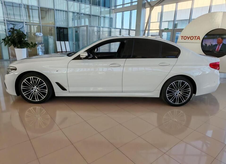 BMW 5 серии, VII (G30/G31/G38) 530d xDrive 3.0d AT (249 л.с.) 4WD