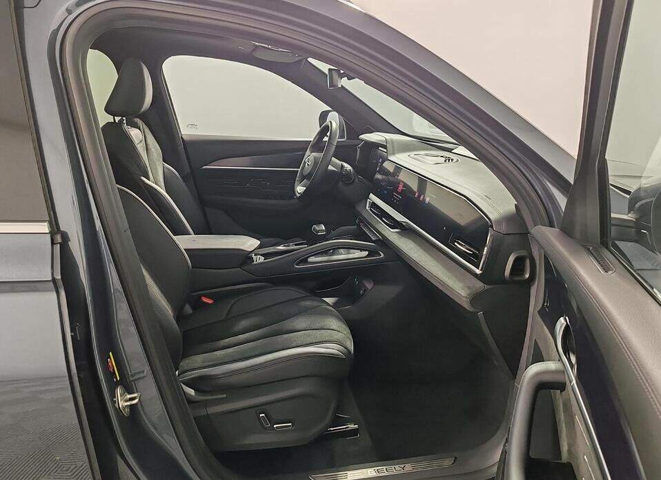 Geely Monjaro, I 2.0 AT (238 л.с.) 4WD