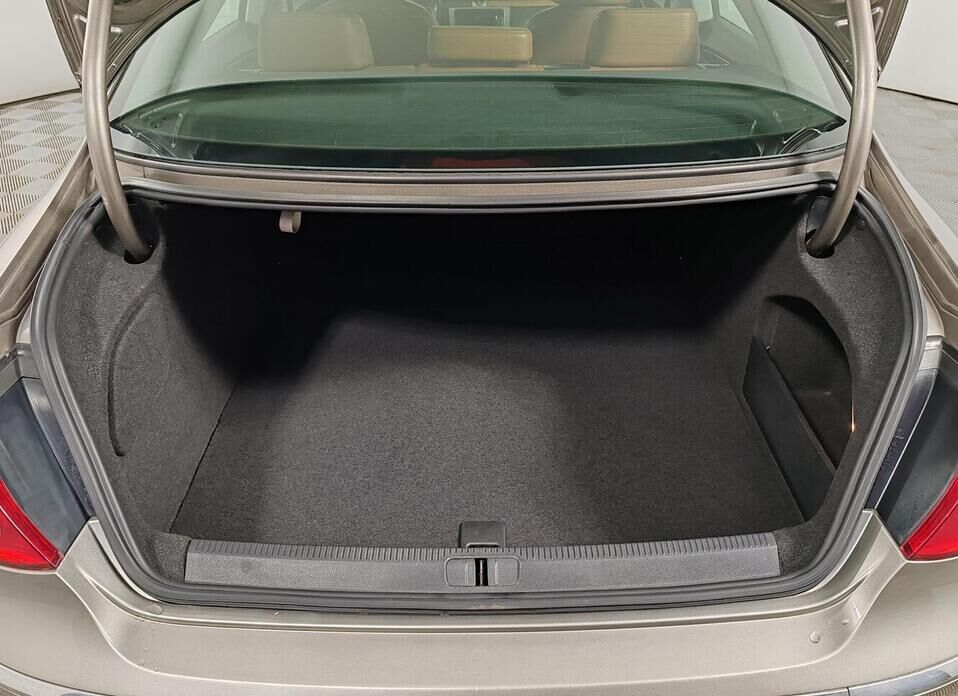 Volkswagen Passat CC 1.8 AMT (152 л.с.)