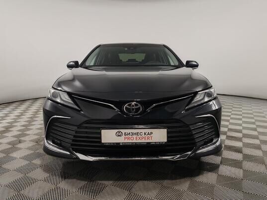Toyota Camry, 2023 г., 19 688 км