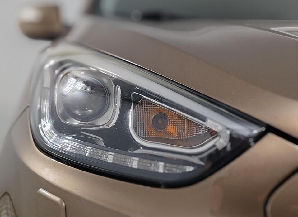 Hyundai ix35, I Рестайлинг 2.0 AT (150 л.с.)