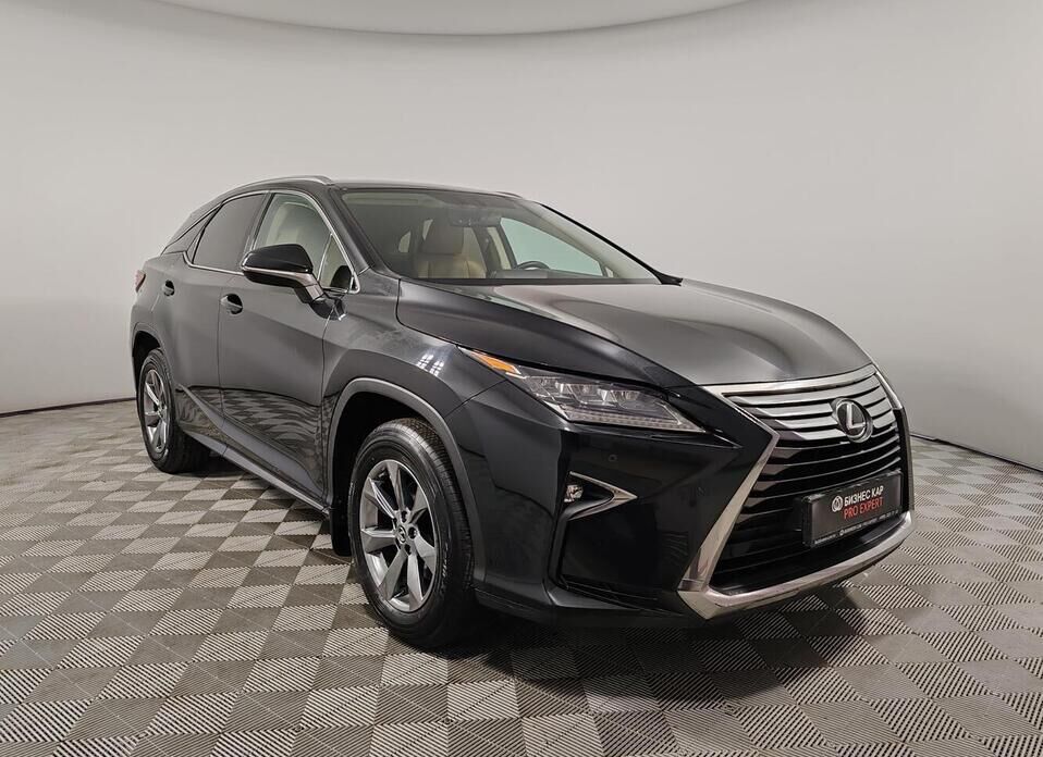 Lexus RX, IV Рестайлинг 300 2.0 AT (238 л.с.) 4WD