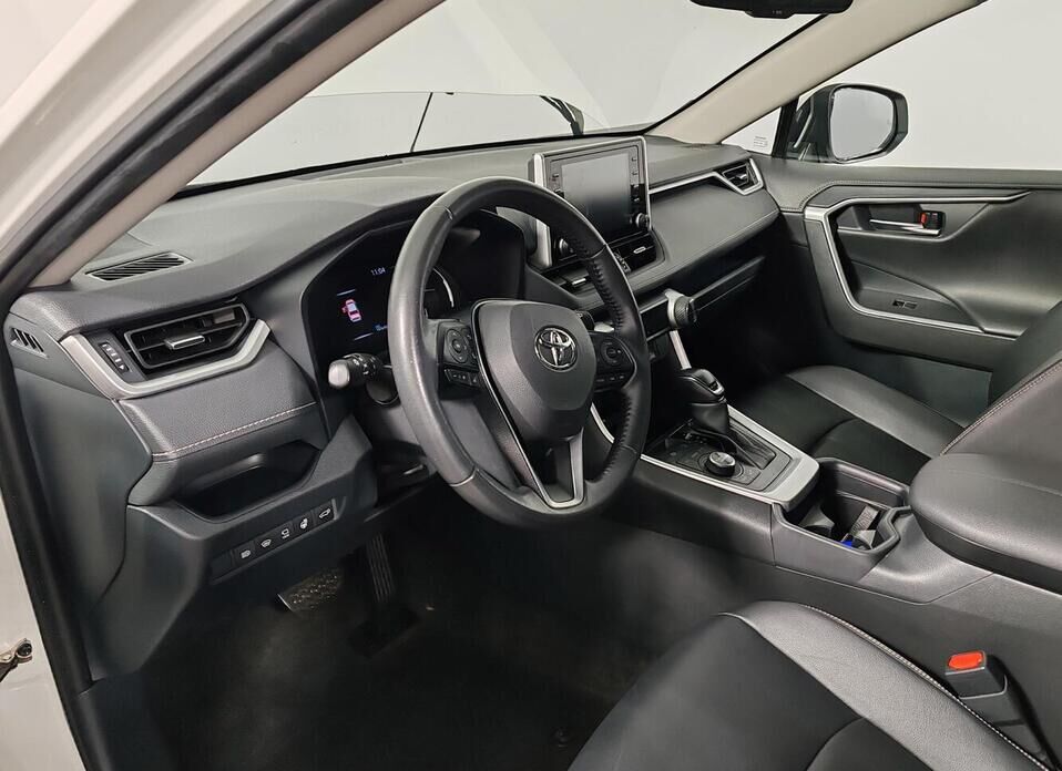 Toyota RAV4, V (XA50) 2.0 CVT (149 л.с.) 4WD