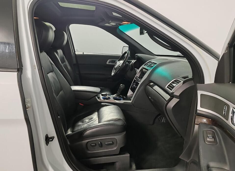 Ford Explorer, V 3.5 AT (294 л.с.) 4WD