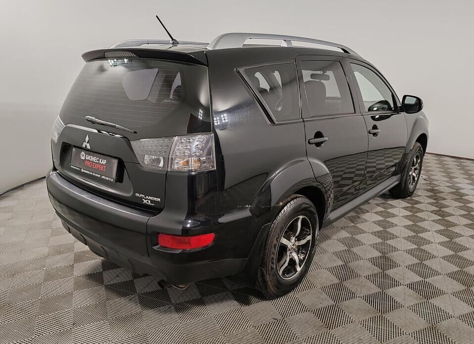 Mitsubishi Outlander, II Рестайлинг 2.0 CVT (147 л.с.)