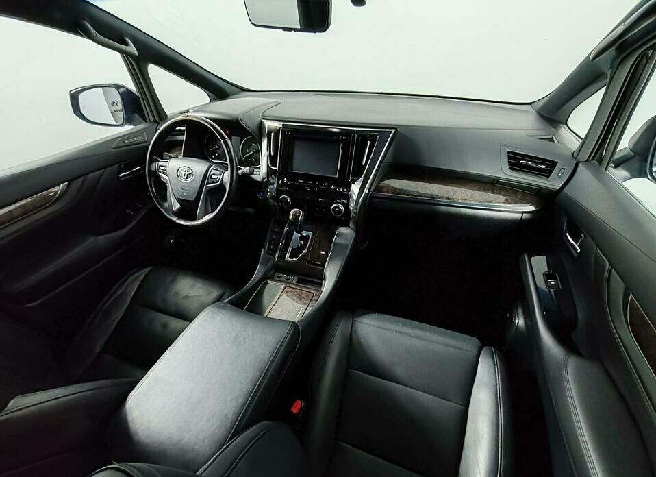 Toyota Alphard 3.5 AT (300 л.с.)