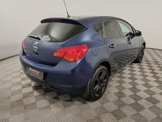 Opel Astra, 2010 г., 214 118 км