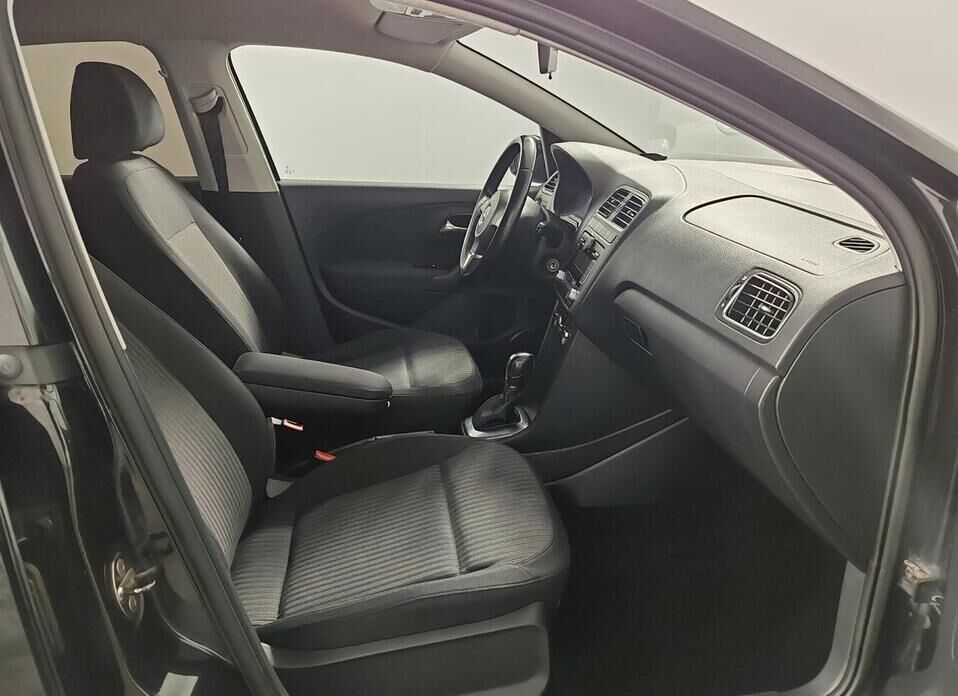 Volkswagen Polo, V 1.6 AT (105 л.с.)